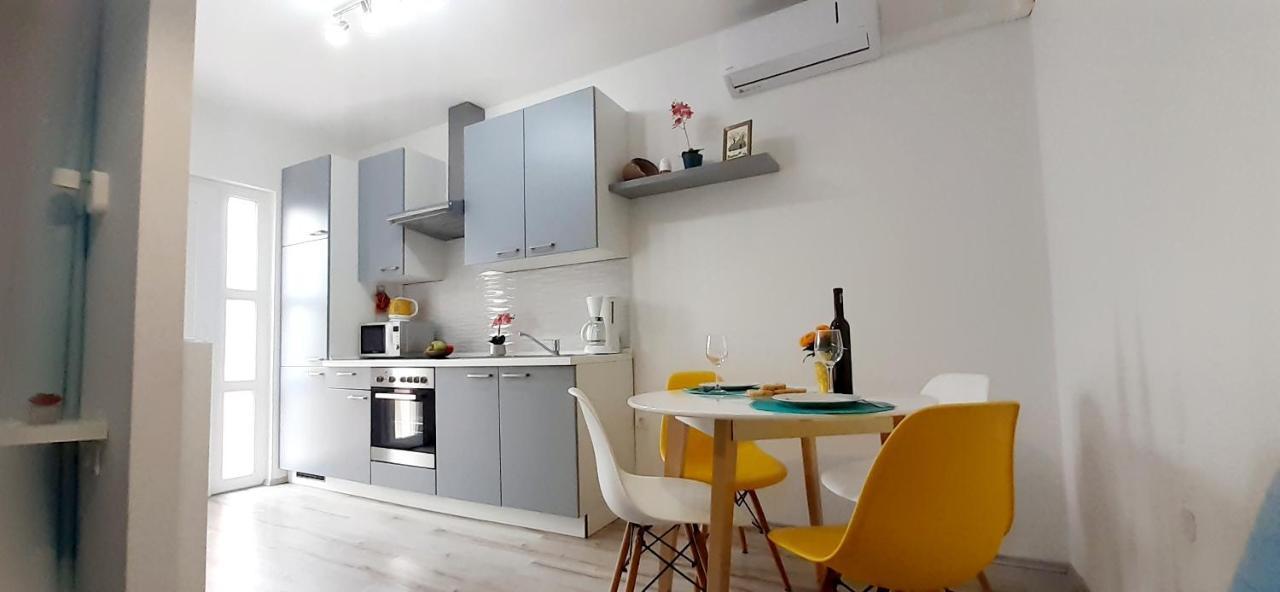 Lennida Studio Apartman With Free Parking Kavran Exterior foto